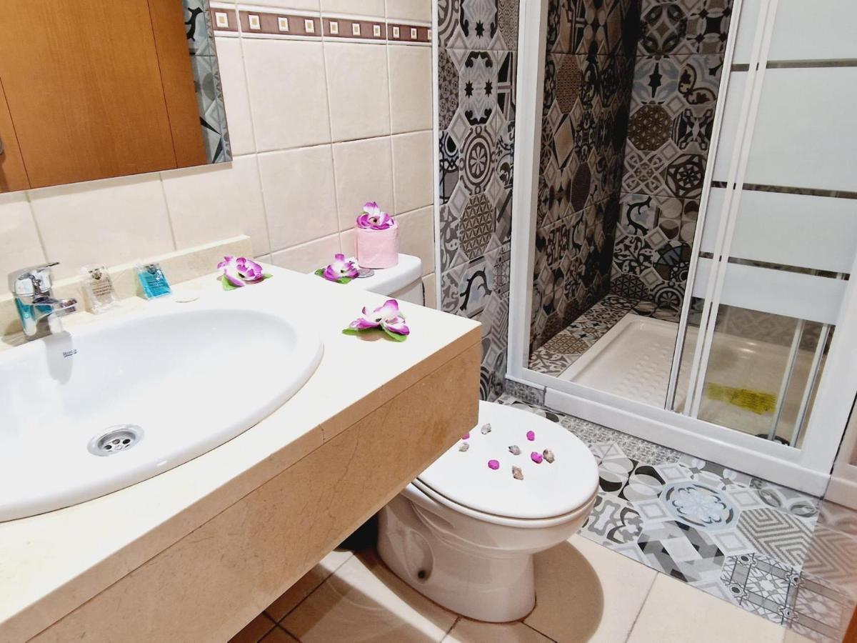אדחה Precious 3 Bedroom, Oasis De Fanabe Wifi Free מראה חיצוני תמונה